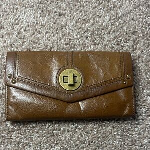 Vintage lock Brown Leather Women's Clutch